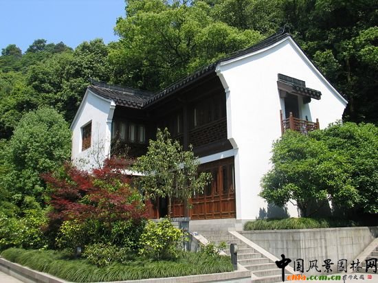 ���ݾ�Ϫ��÷�X�C������1�˾��^����