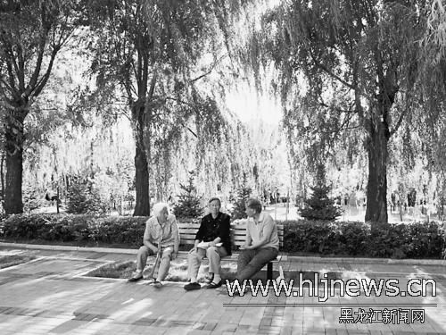 10�f�ô��ɭ�ֹ��@ͦ�M�ɻ����֘I�־���^���D��