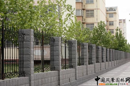 �䰲�й����־G����r