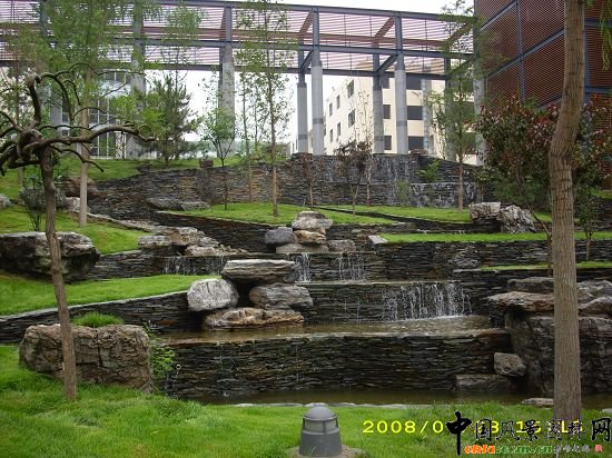 ��ʯ��(d��ng)܎�У���Ȫ����w