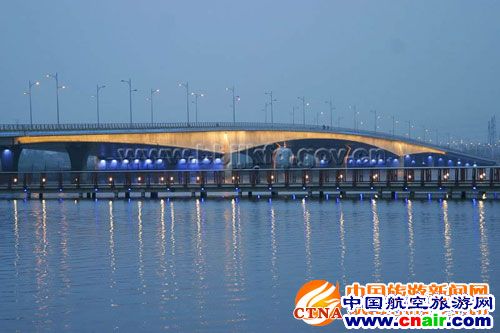 �c������D