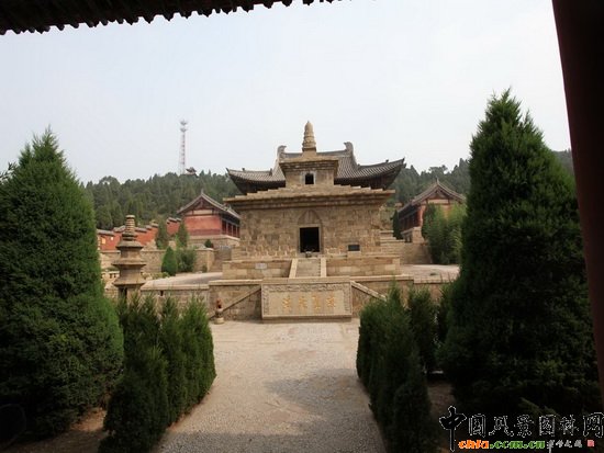 ��c�� Chongqing Temple