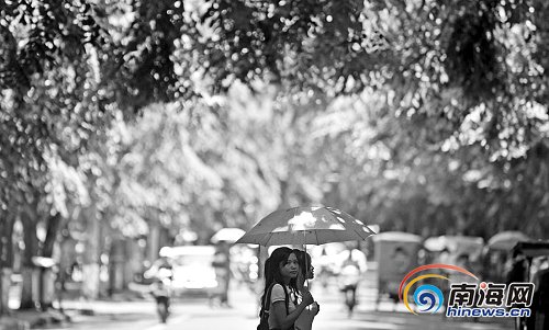 �c������D