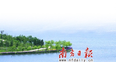 ��ɽ:�A��ˮ�ǾGɫ���ǞI���³�