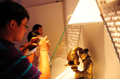 �����ӱ��^�����b��ӭ��(�D)