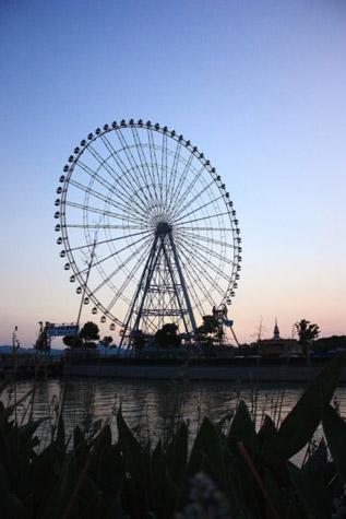 �a��Ħ��݆��Ŀǰ����ڶ���ˮ��Ħ��݆(�DƬ��Դ�� ���ǡ������η���Ů��)