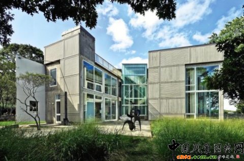 2010�������סլ���^�OӋ���\���M�D��