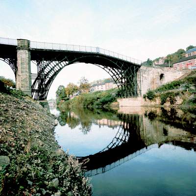 英國鐵橋峽谷 中國風景園林網