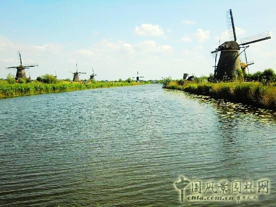 荷蘭風(fēng)車(chē)群 中國(guó)風(fēng)景園林網(wǎng)