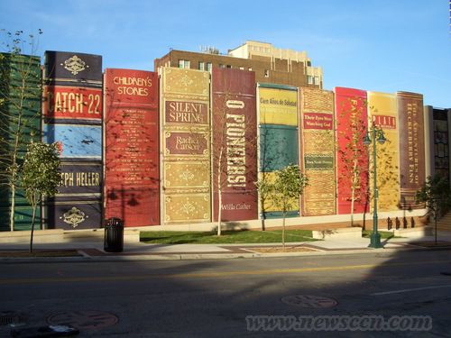 美國最酷圖書館停車場