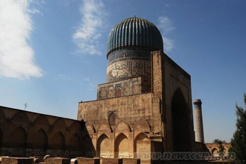 比比哈努姆清真寺