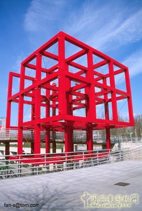 “瘋狂物”（“Folies）