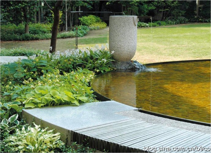 日本中部大學(xué)鏡花園