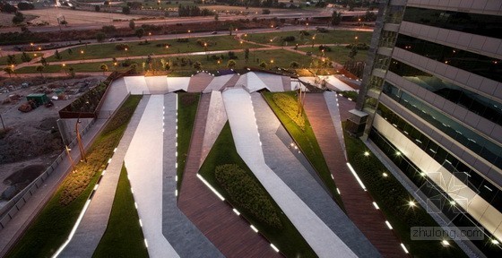 格拉納達(dá)廣場(chǎng)