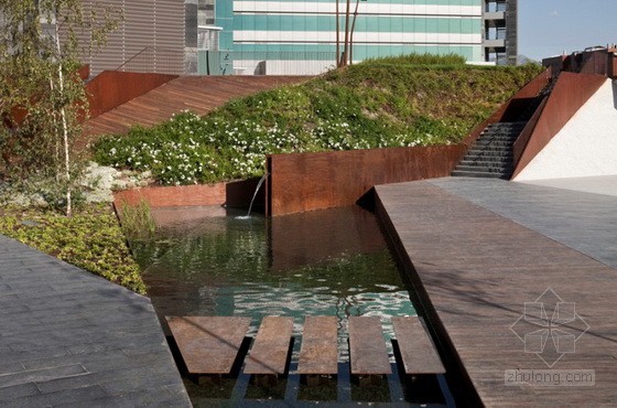 格拉納達(dá)廣場(chǎng)