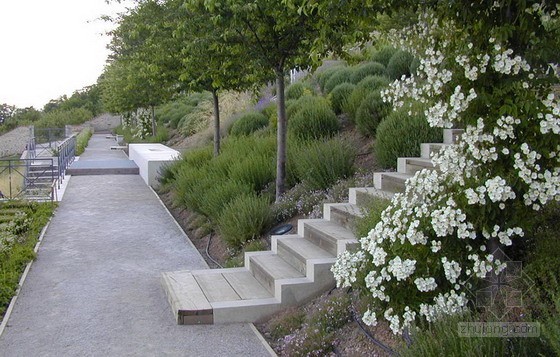 法國Charance露臺花園