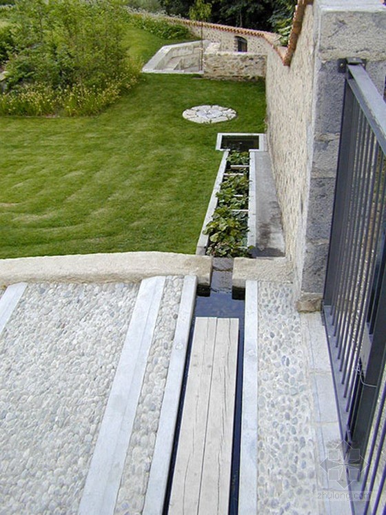 法國Charance露臺花園