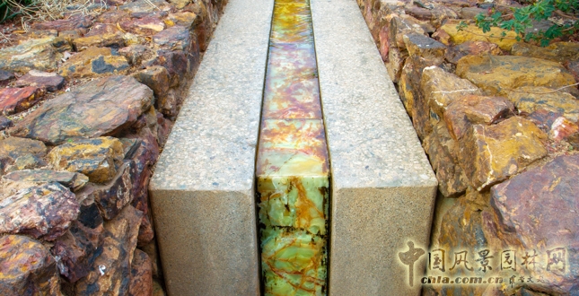 鳳凰城沙漠植物園入口花園