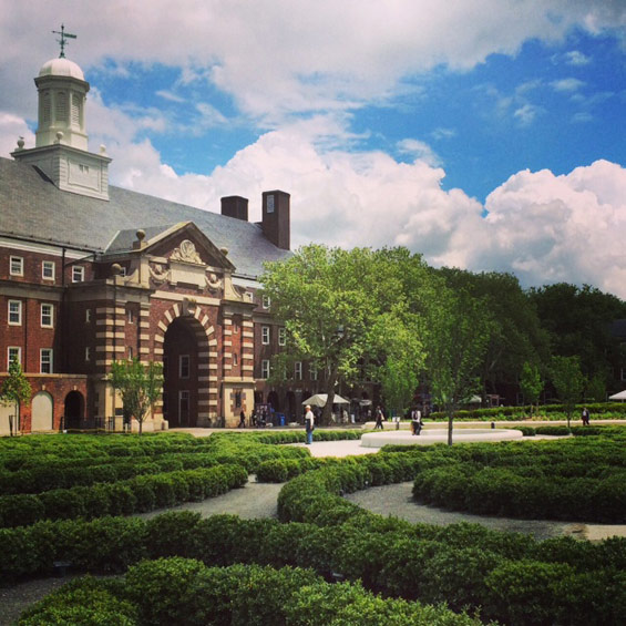 紐約市區(qū)一處遠(yuǎn)離煩囂的靜地~總督島