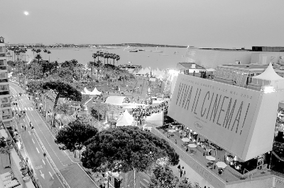 戛納的成名得益于舉辦國際電影節