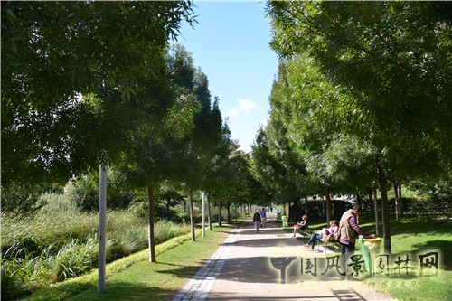 克里希?巴蒂尼奧勒公園