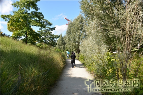 克里希?巴蒂尼奧勒公園