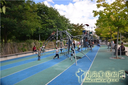 克里希?巴蒂尼奧勒公園