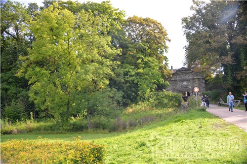 法國(guó)里爾星城防護(hù)