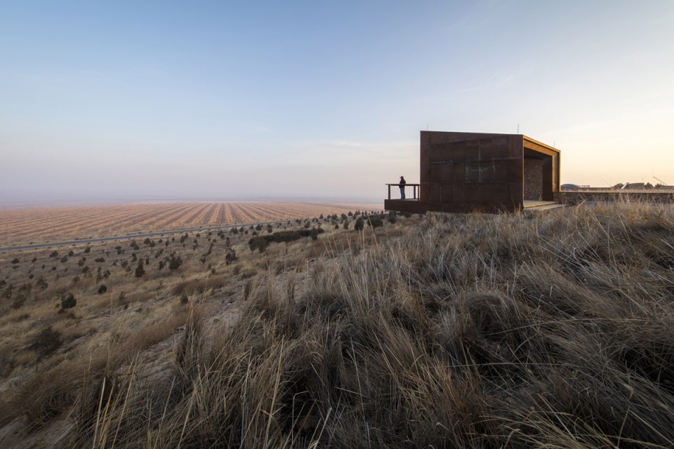 夢(mèng)想之窗——敖包山頂公園