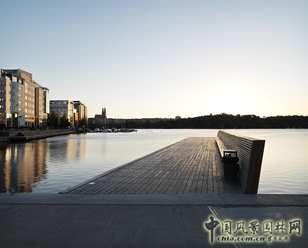 案例賞析:瑞典斯德哥爾摩市湖灣廣場