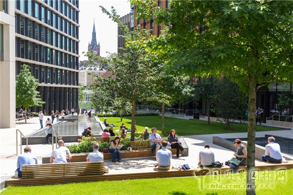 英國(guó)倫敦潘克拉斯廣場(chǎng)景觀設(shè)計(jì)