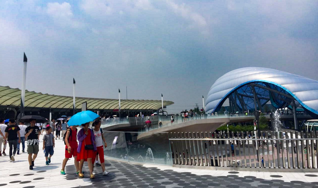 上海迪士尼開園滿月 游客數量已近百萬