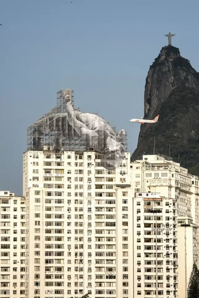 他們沒能參加奧運(yùn)會(huì),卻吸引了所有里約人的目光