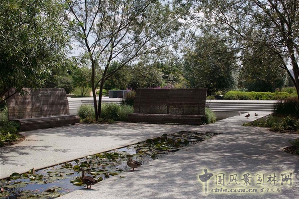 【8月23日頭條】法國LE PARC DU CHEMIN DE L’ILE濱水公園