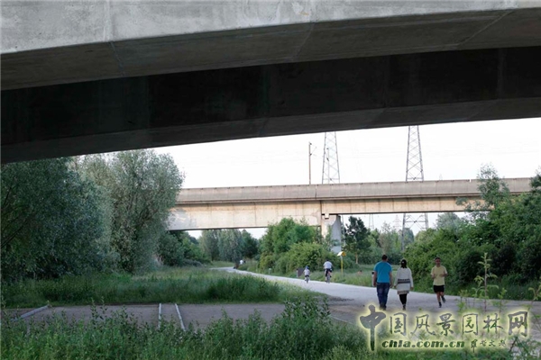 【8月23日頭條】法國LE PARC DU CHEMIN DE L’ILE濱水公園