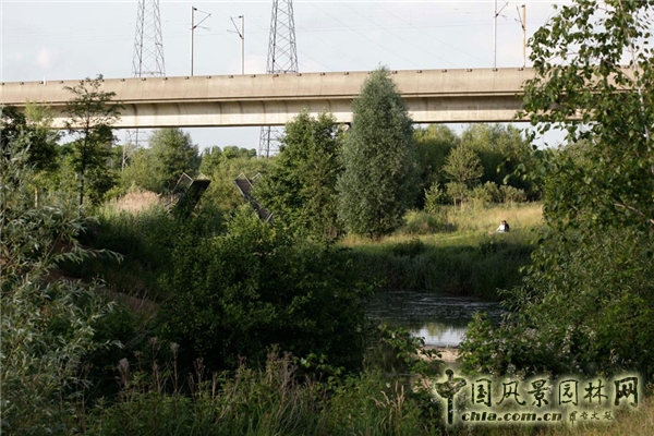 【8月23日頭條】法國LE PARC DU CHEMIN DE L’ILE濱水公園