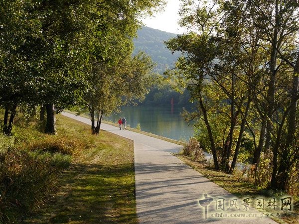 9月9日頭條：里昂索恩河Rochetaillee改造項(xiàng)目賞析