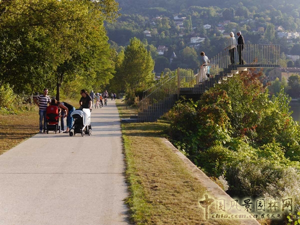 9月9日頭條：里昂索恩河Rochetaillee改造項(xiàng)目賞析