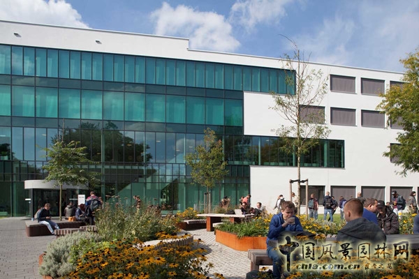 9月21日頭條：荷蘭方提斯大學Rachelsmolen校區改造工程