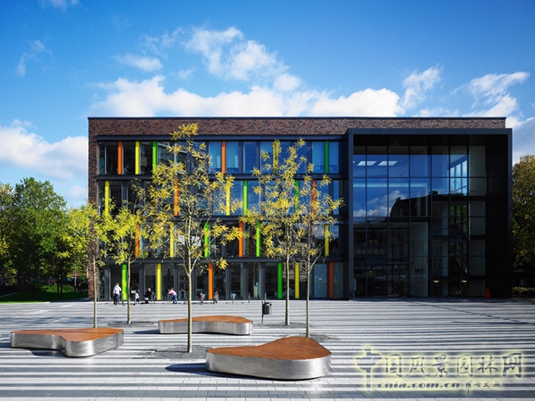 9月30頭條：索林根市政廣場項目賞析