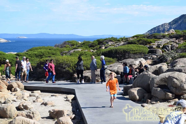 10月5日頭條：澳大利亞Torndirrup國家公園天生橋