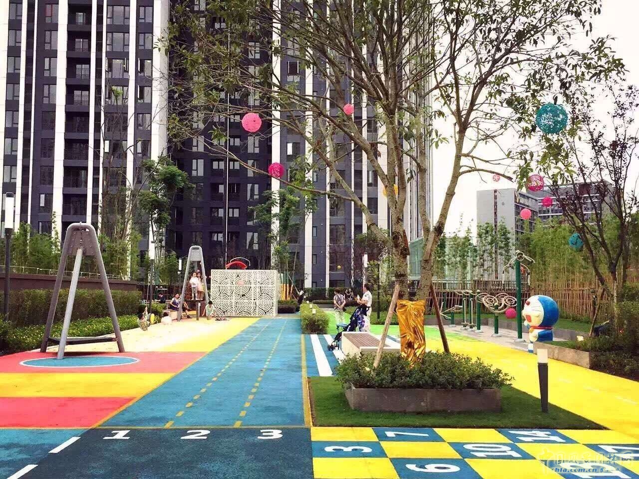 2016園冶杯專業獎參賽項目：龍湖U城天街屋頂花園