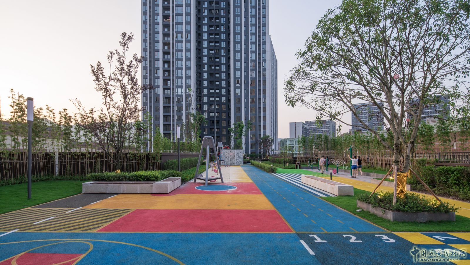 2016園冶杯專業獎參賽項目：龍湖U城天街屋頂花園