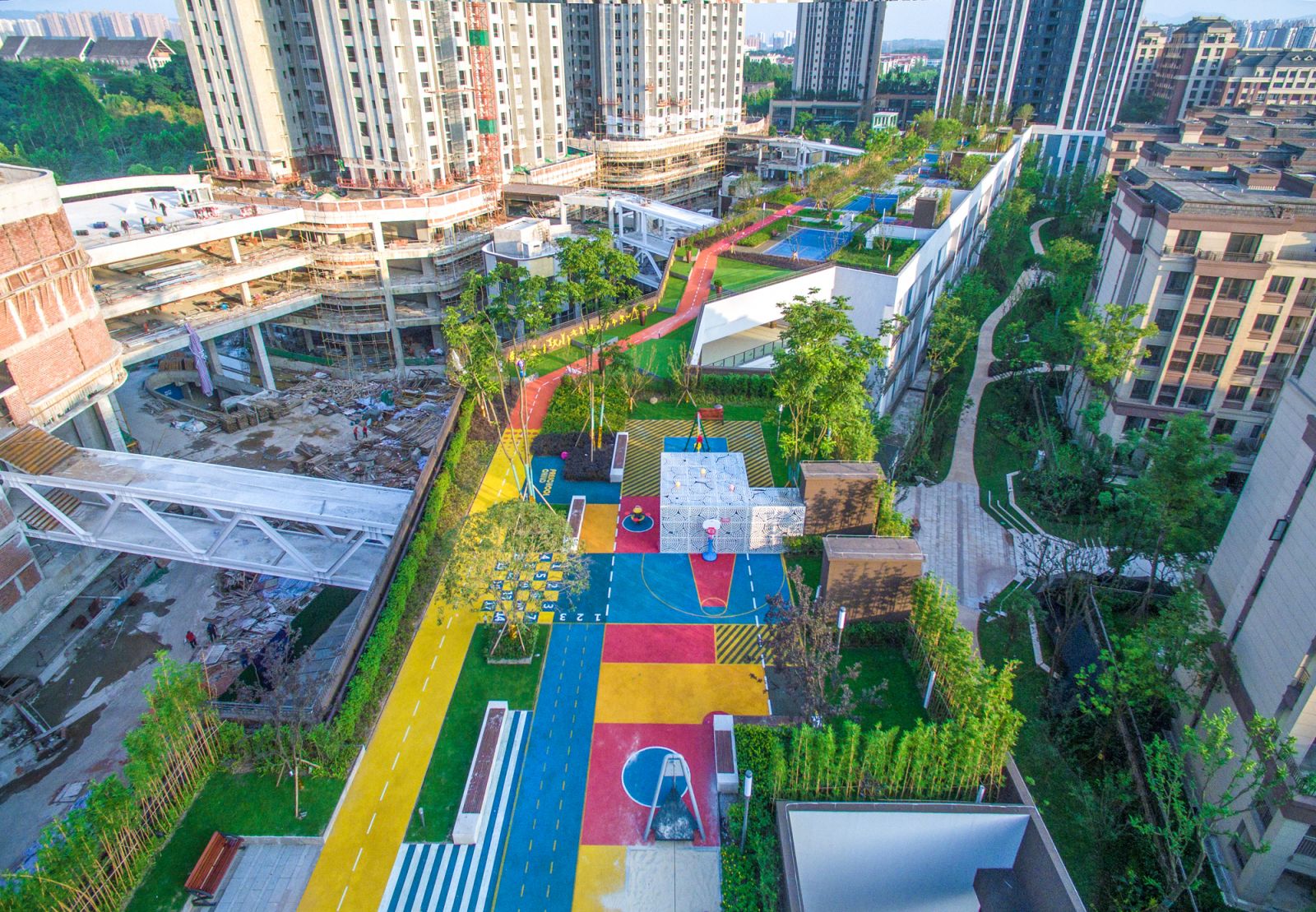 2016園冶杯專業獎參賽項目：龍湖U城天街屋頂花園