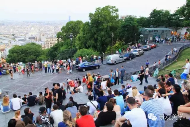 用不同景觀臺階的形態表達不同的景觀概念