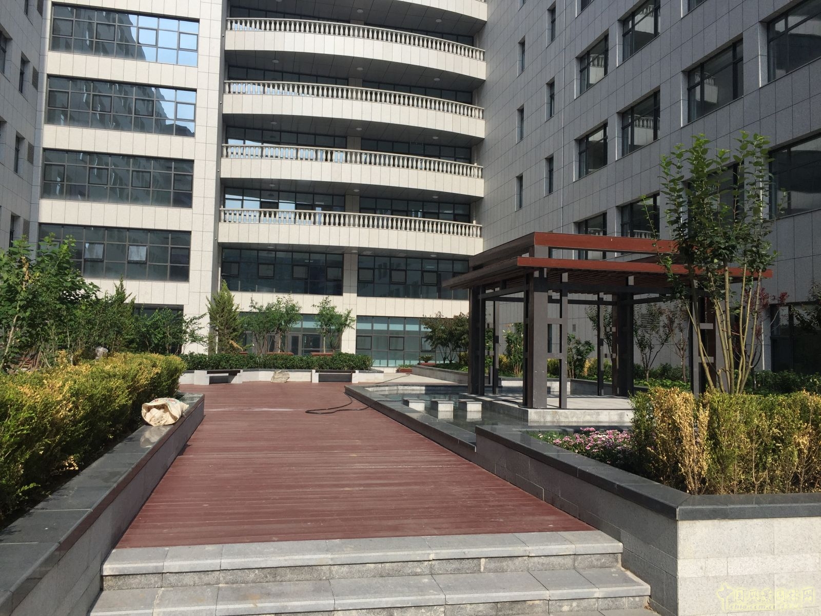 2016園冶杯專業獎參賽項目：中國航天科工集團第二研究院706所99號綜合科研樓屋頂綠化工程