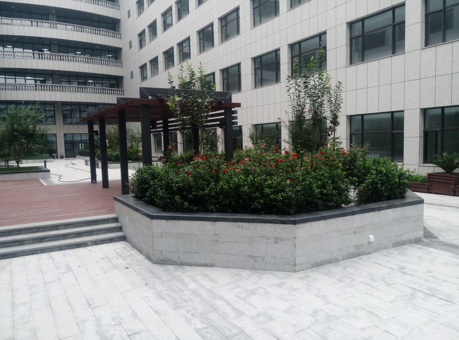 2016園冶杯專業獎參賽項目：中國航天科工集團第二研究院706所99號綜合科研樓屋頂綠化工程