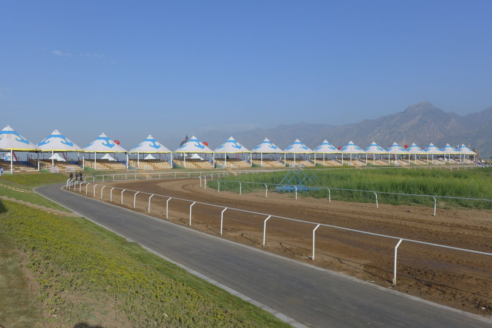 2016園冶杯專業(yè)獎(jiǎng)參賽項(xiàng)目:敕勒川草原文化演藝廣場設(shè)計(jì)方案