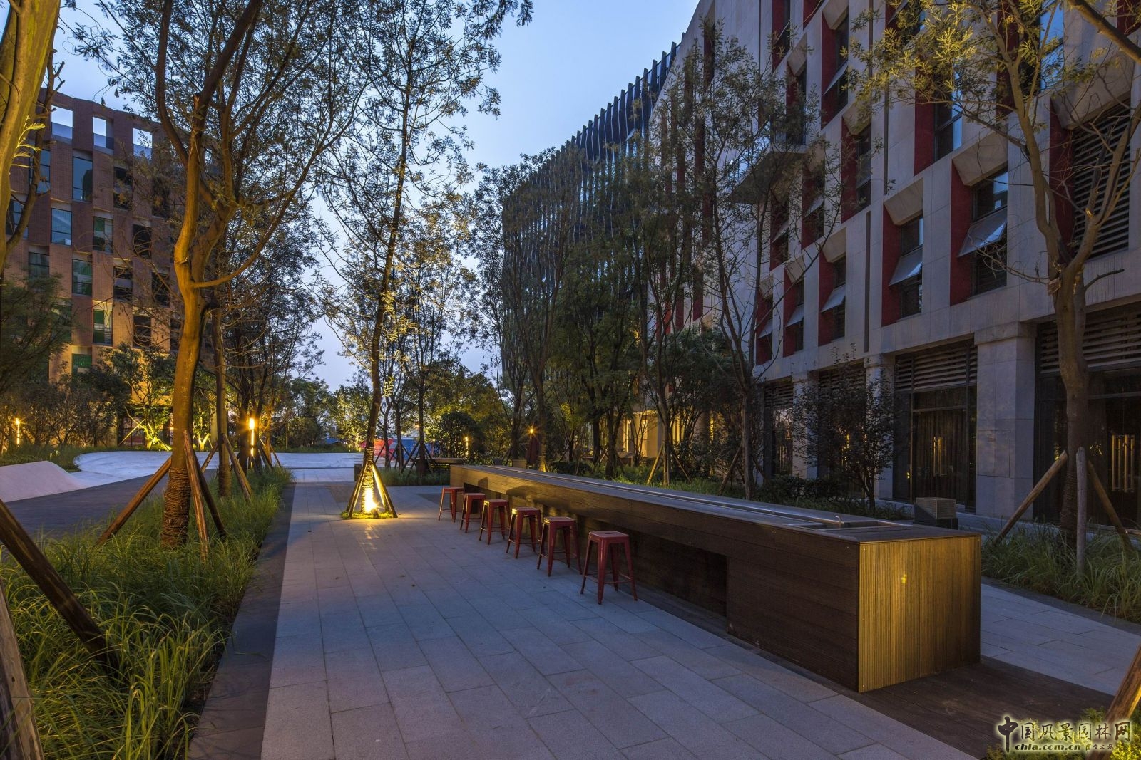 2016園冶杯專業(yè)獎(jiǎng)參賽項(xiàng)目：常青藤C城報(bào)業(yè)產(chǎn)業(yè)園