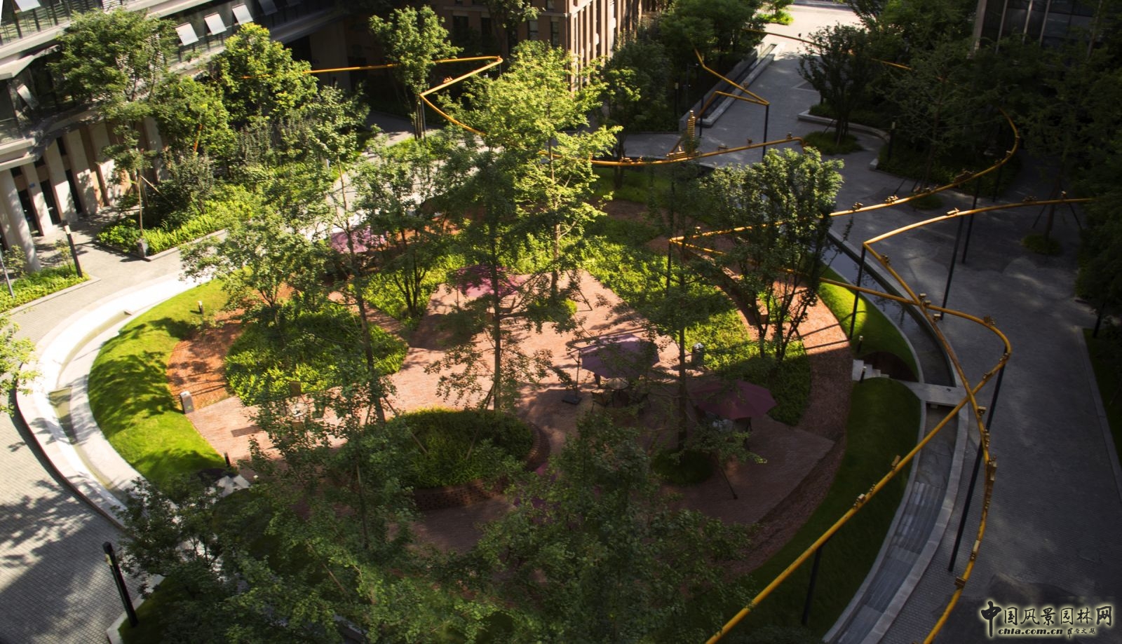 2016園冶杯專業(yè)獎(jiǎng)參賽項(xiàng)目：常青藤C城報(bào)業(yè)產(chǎn)業(yè)園